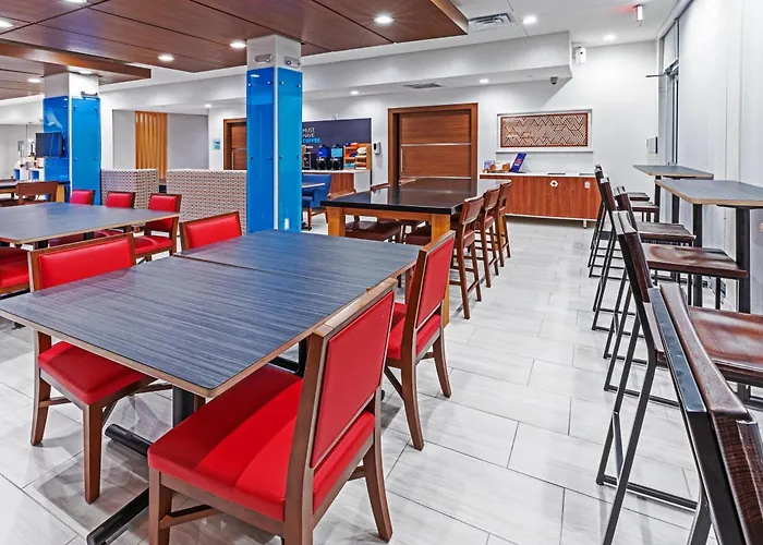 Holiday Inn Express & Suites - Stafford Nw - Sugar Land By Ihg
